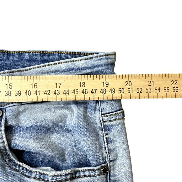 Serenede Jeans Men's Measures 39 x 31.75 Distressed Skinny Fitted Light Wash - Picture 10 of 12